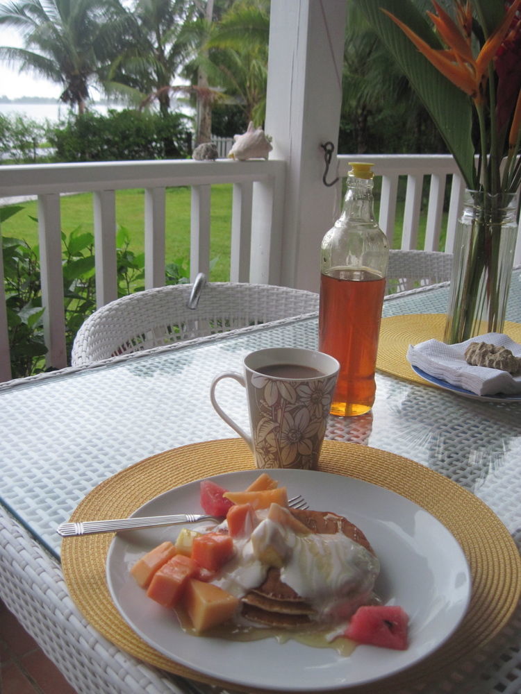Sand Dollar Beach Bed & Breakfast 博卡斯德尔托罗 外观 照片